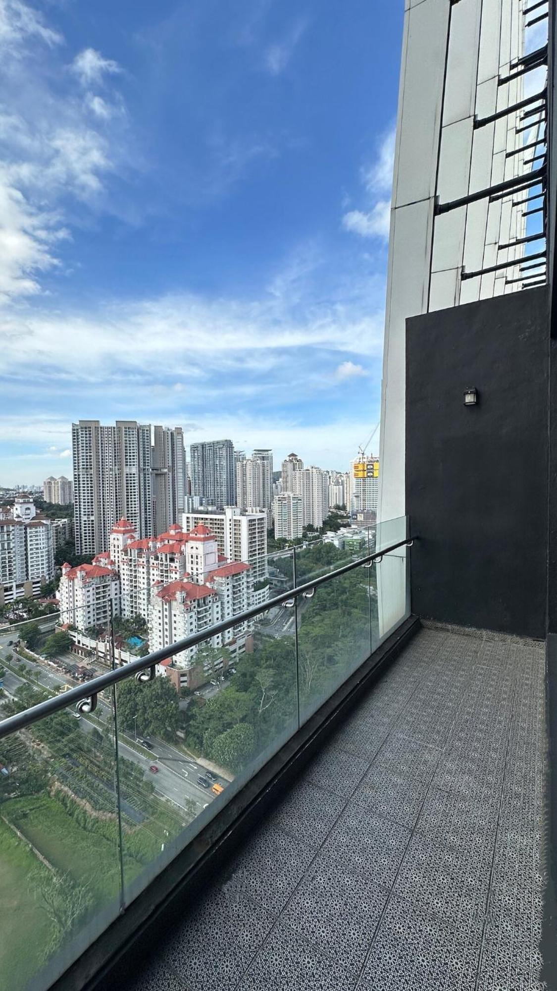 Pangsapuri 2br 4pax Stylish Duplex Arte Mont Kiara Kuala Lumpur
